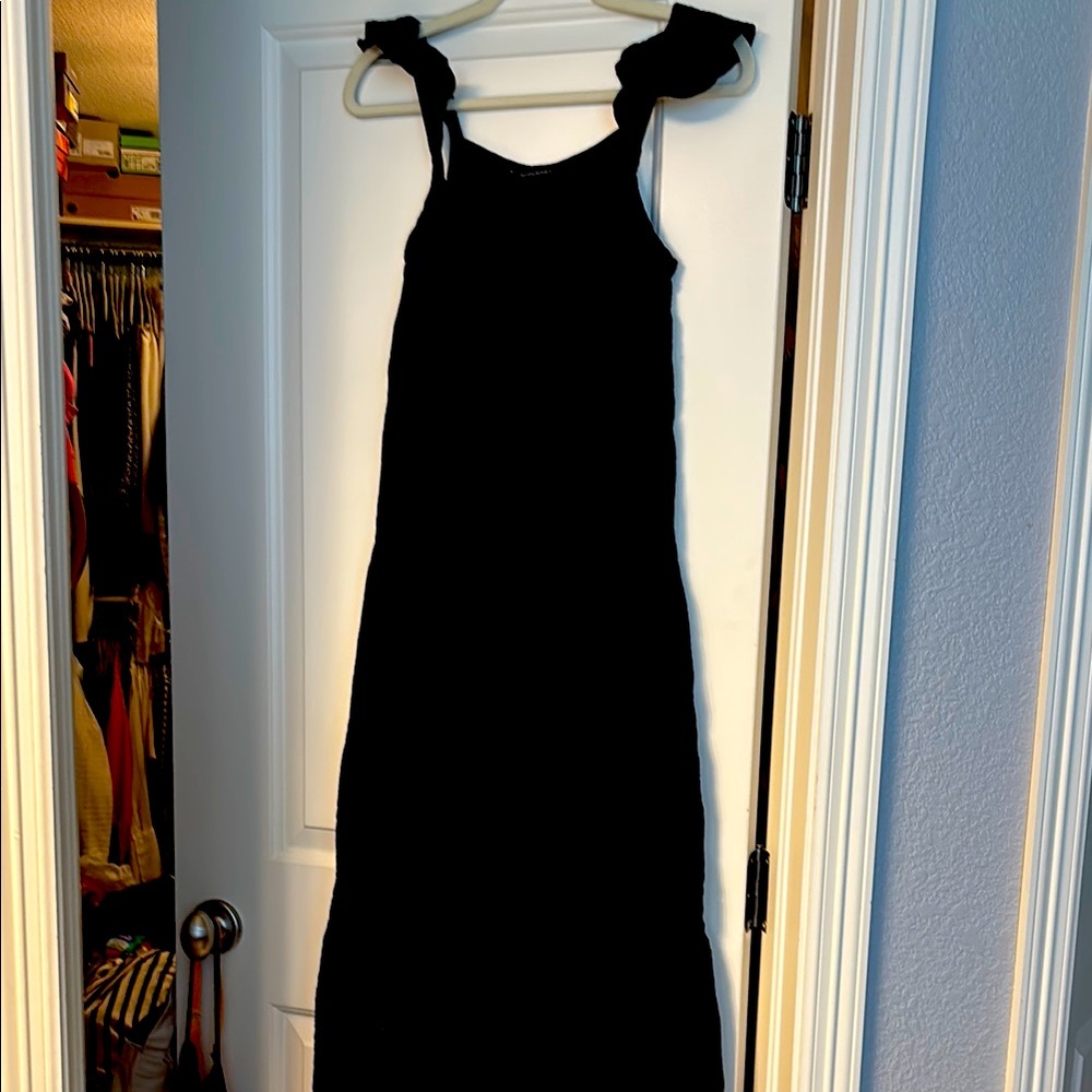 Banana Republic ruffle sleeveless dress